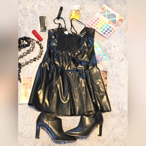 Black dress Size Medium NWT - Picture 3 of 6